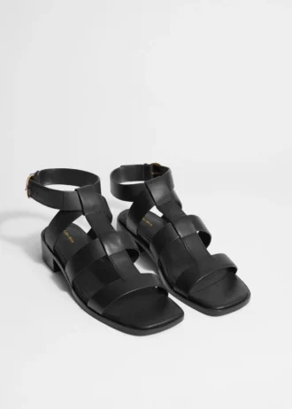 Ledersandalen mit Fesselriemen