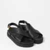 Ledersandalen mit gekreuzten Riemen
