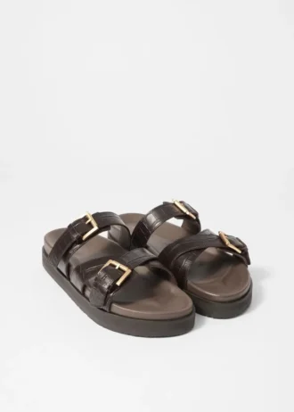 Ledersandalen mit gekreuzten Riemen