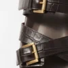 Ledersandalen mit gekreuzten Riemen