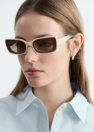 Markante rechteckige Sonnenbrille
