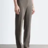 Maßgeschneiderte Hose mit Pressfalte