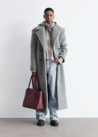 Maxi-Mantel aus Lammfell