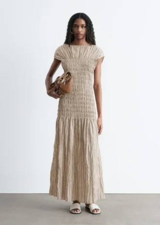 Maxikleid mit Smokarbeit