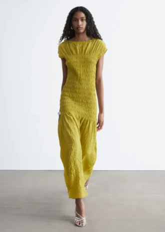 Maxikleid mit Smokarbeit