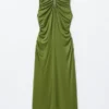 Midikleid mit gerafftem Schlüssellochausschnitt