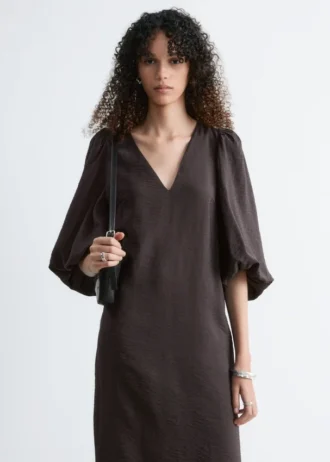 Midikleid mit Puffärmeln und V-Ausschnitt