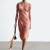 Midikleid mit V-Ausschnitt