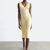 Midikleid mit V-Ausschnitt