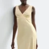 Midikleid mit V-Ausschnitt