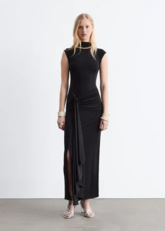 Midikleid mit Wickelausschnitt