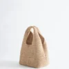 Mini-Tragetasche aus Papierstroh