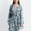 Mini-Wickelkleid mit Blumenmuster