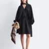 Minikleid mit Schaldetail