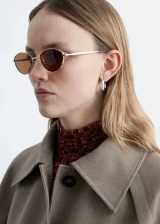 Ovale Sonnenbrille mit Drahtgestell