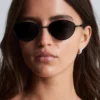 Ovale Sonnenbrille mit Drahtgestell