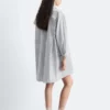 Oversized-Hemd-Minikleid