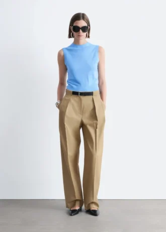 Plissierte Hose mit weitem Bein