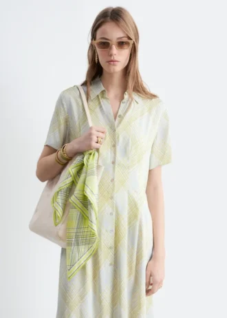 Plissiertes Hemdkleid
