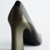 Pumps aus Leder mit Farbblöcken