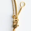 Quarzarmband mit doppelter Kette