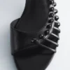 Riemchen-Ledersandalen