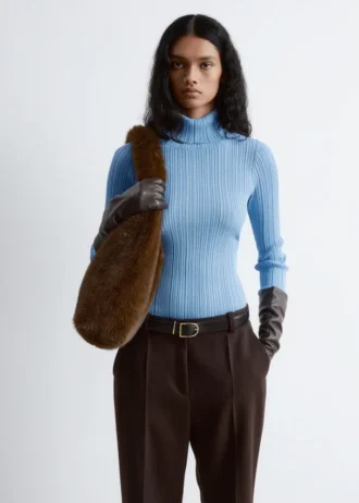 Rippgestrickter Lurex-Rollkragenpullover