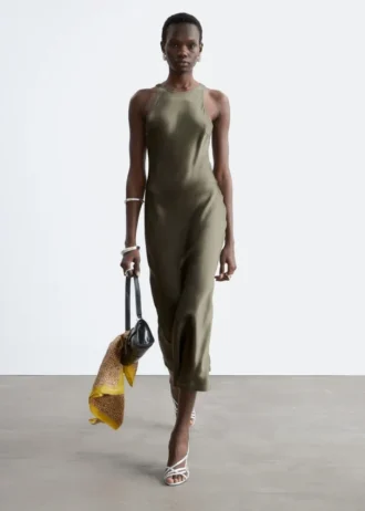 Ärmelloses Midikleid aus Satin