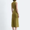 Ärmelloses Midikleid mit Rollkragen