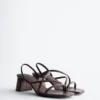 Sandalen mit Riemchen und Blockabsatz