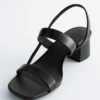 Sandalen mit Riemchen und Blockabsatz