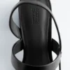Sandalen mit Riemchen und Blockabsatz