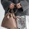 Satin-Kordelzugtasche