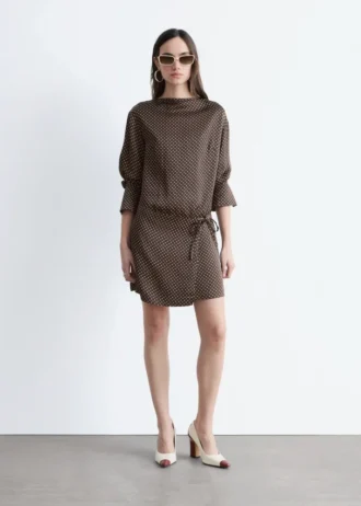 Satin-Minikleid mit Bindeband