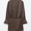 Satin-Minikleid mit Bindeband