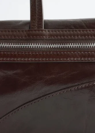 Schlanke Leder-Schultertasche