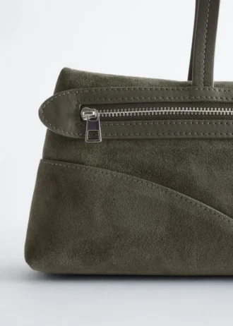 Schlanke Schultertasche