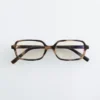 Sonnenbrille mit länglichem rechteckigem Rahmen
