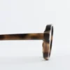 Sonnenbrille mit länglichem rechteckigem Rahmen