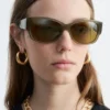 Sonnenbrille mit ovalem Rahmen