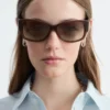 Sonnenbrille mit ovalem Rahmen