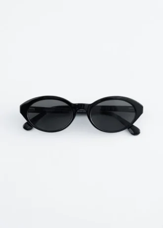 Sonnenbrille mit ovalem Rahmen