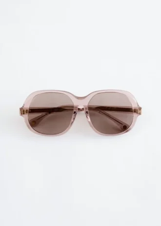 Sonnenbrille mit quadratischem Rahmen