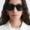Sonnenbrille mit weichen Kanten und quadratischem Rahmen