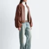 Straight-Leg-Jeans