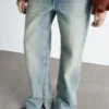 Straight-Leg-Jeans