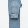 Straight-Leg-Jeans