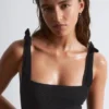 Strandkleid mit strukturierter Schleife