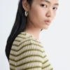 Strickcardigan mit Schlüssellochausschnitt und Rippbündchen vorne