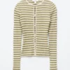 Strickcardigan mit Schlüssellochausschnitt und Rippbündchen vorne